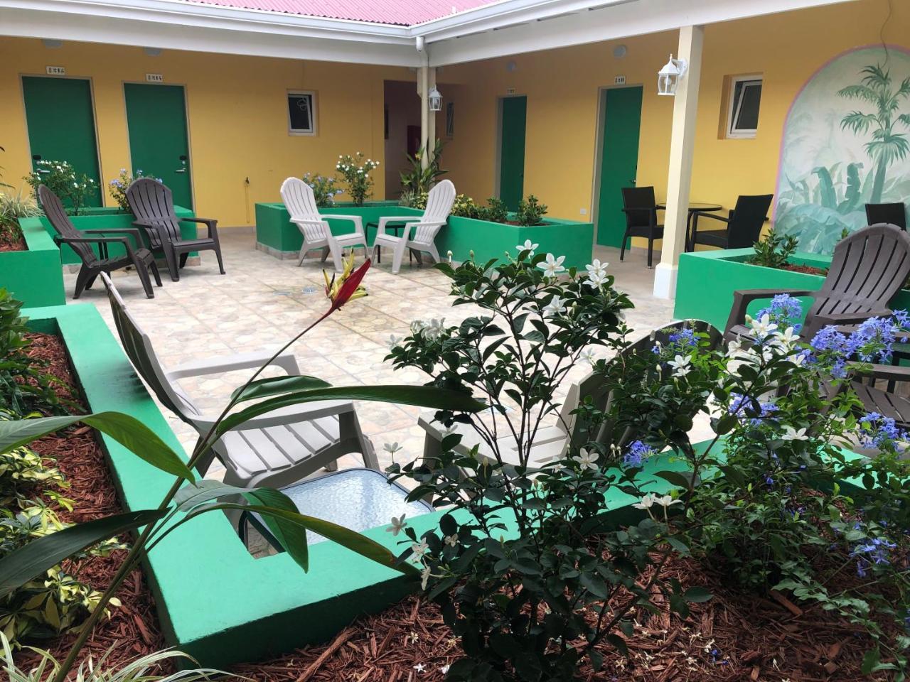 Carl'S Unique Inn & Conference Facilities Simpson Bay Εξωτερικό φωτογραφία